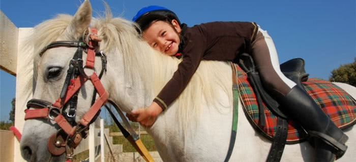 paseo a caballo campamento de verano para niños